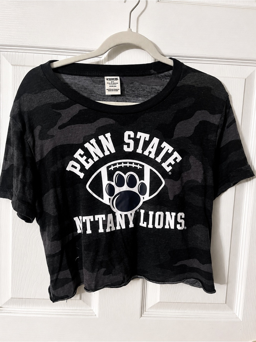 PINK Victoria's Secret Black & Charcoal Penn State Nittany Lions Crop Tee